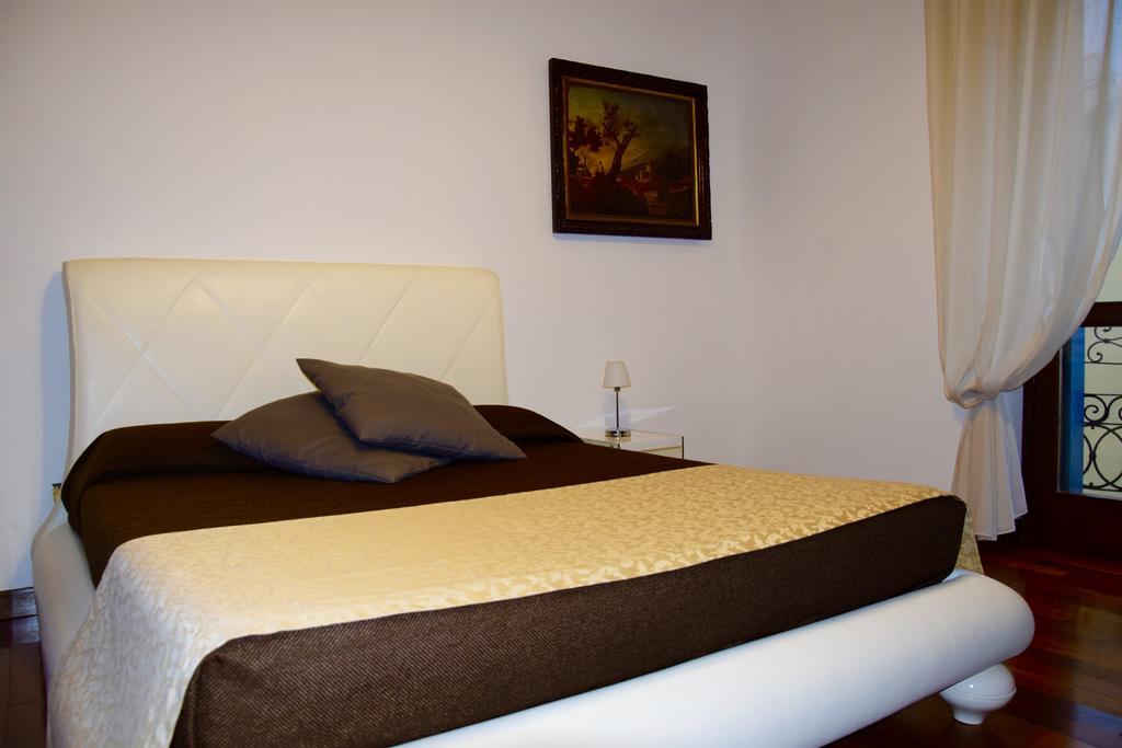 Ball Apartments Loc 04163 Verona Rom bilde